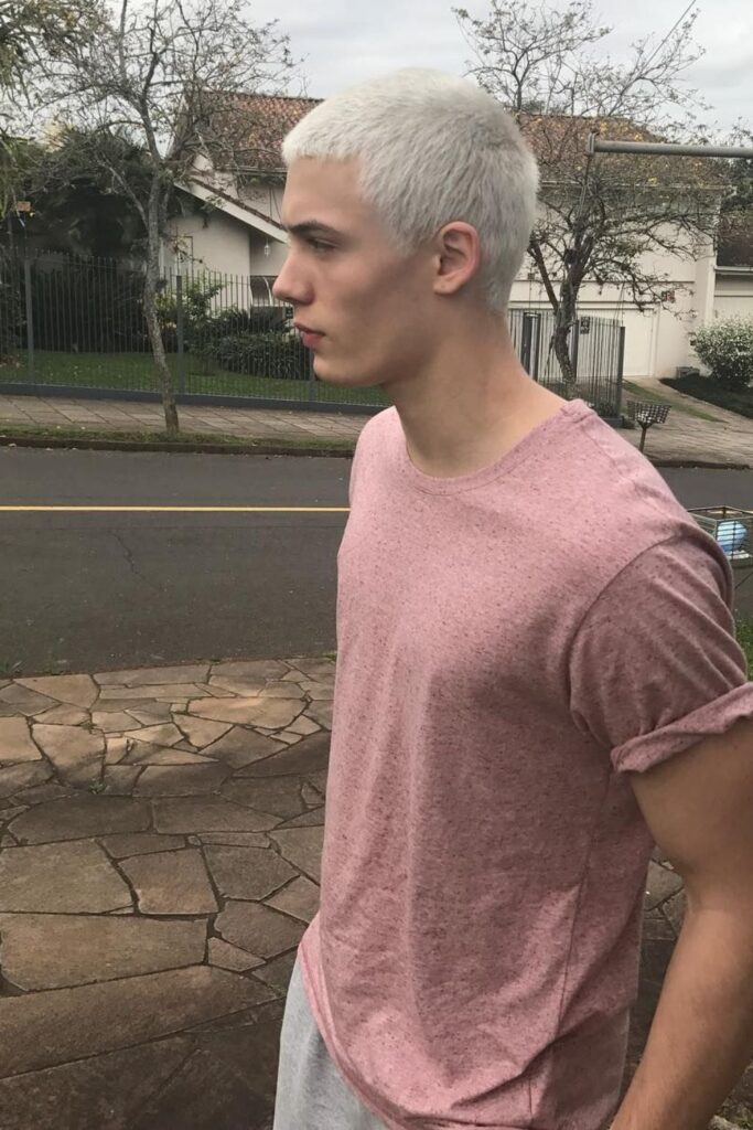 Platinum Blonde for a Clean, Chic Glow-Up